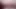 Pembe saçlı kız ayakları ve pembe yüksek topuklu ayakkabılarla oynuyor