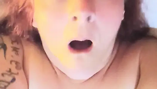 Onun çilekli amcığı onu amını sikiyor