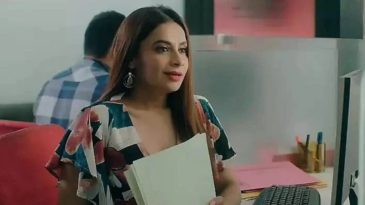 Ofis ilişkisi - patronla sekreter