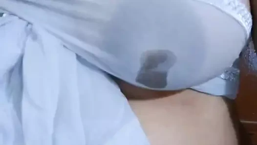 Bhabhi ke juicy boobs