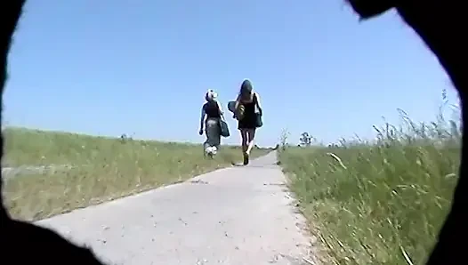 Anne Kız Dışarıda Anal Seks Dildo Ile