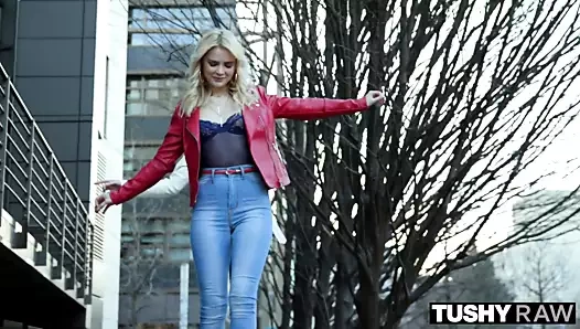 Tushyraw - lika &amp; stella'nın sıkı amlarını doldurmak için büyük bir horoza ihtiyacı var