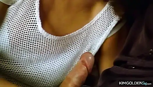 Wilde Bruenette dominiert in heisser Session