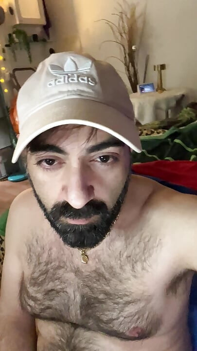 Uyanır uyanmaz domuz hiç dinlenmese bile