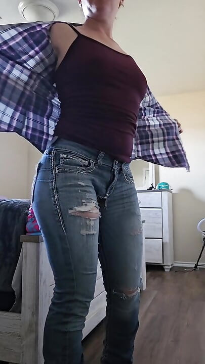 Throwback Thursday to Fucking My Big Toys in My Ass and Pussy While Wearing My Assless Jeans! the Stretch Was Unreal