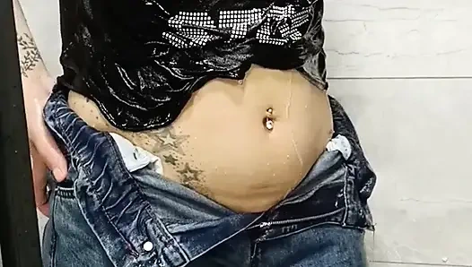 Duşta Islanarak Soyunma ve Boşalma