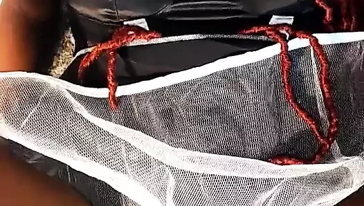 Hizmetçi mutfak tezgahında yakalandı ve sikildi