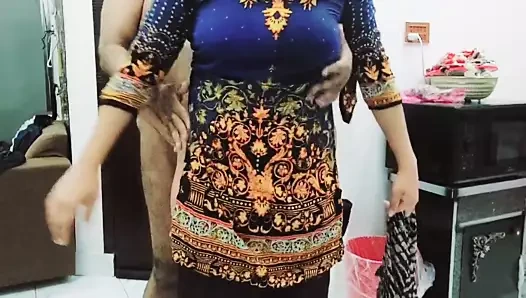 Hizmetçim sonunda ilk anal sikmesini kabul etti