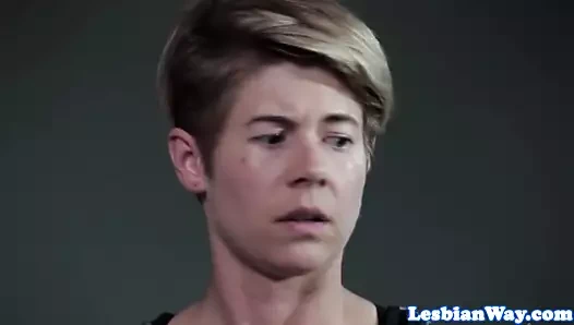 Lezbiyenler yemek kedi sırasında sapıkça alem