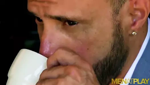 Menatplay atletik ricky mavi anal sikikleri businessman in suit