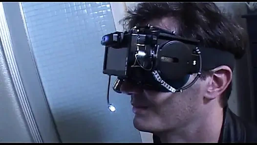 Görünmez adam duşta büyük memeli kadın