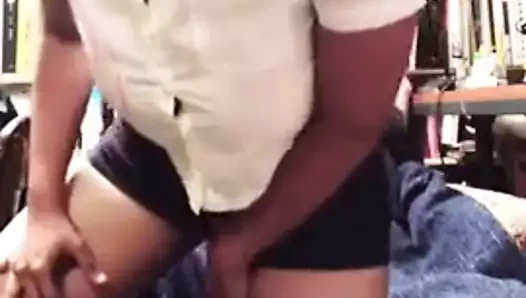 Srilankan bubi kız süt tank bölüm 14