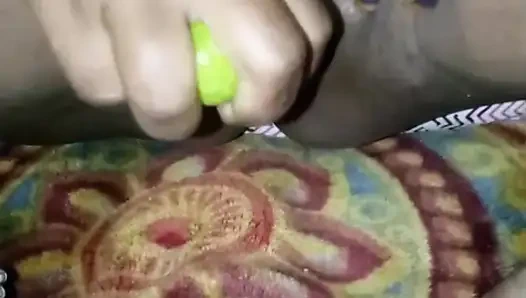 Desi Chut Hintli Bhabhi Ki Chut