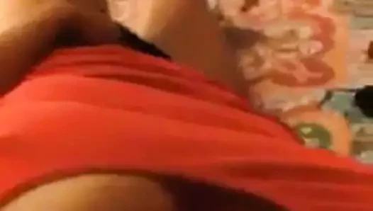 Kız sert orgazm oluyor
