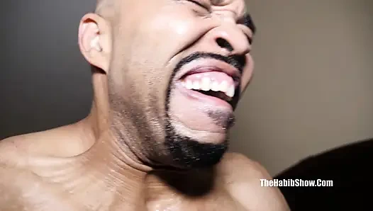 İri güzel kadın Simone Blaque büyük zenci yarağı Redzilla tarafından sikiliyor