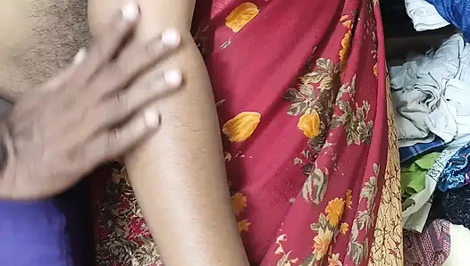Red color saree cheating Housewife 1