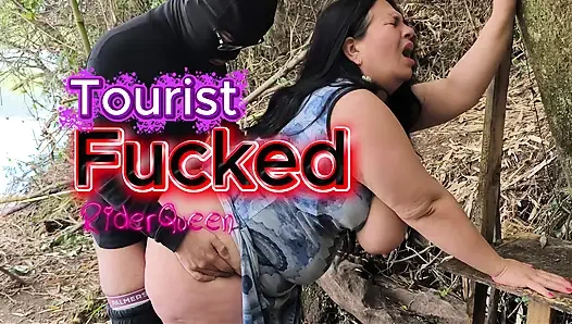 İri güzel kadın orta yaşlı seksi turist açık havada gölde sikiliyor sürpriz - fantezim 2031