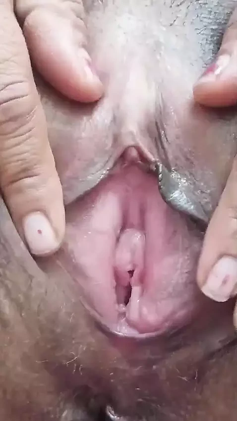 Hintli seksi evli kadın sikişiyor