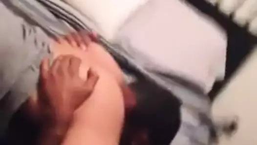 Eating the pussy before he fuck her asshole