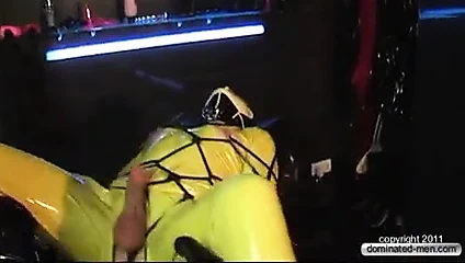 köle içinde esaret