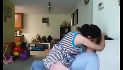 Evde kimse olmadığında olgun milf sikikleri