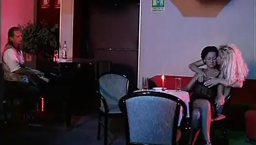 Seksi lezbiyenler iş başında