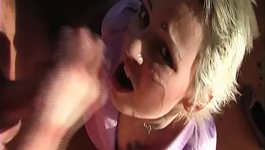 Sarışın Hatun Kanepede Vahşi Parmaklanıyor