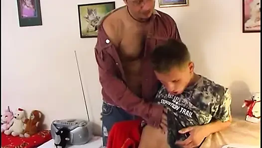 Erkek arkadaşının götünde büyük yarak