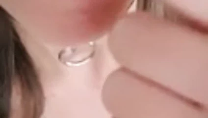 Cindy ağız dölle dolu