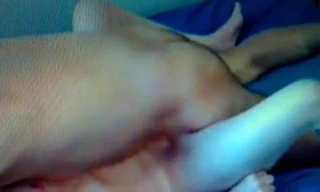 Bacaklarımı açıyorum ve dışarı çıkıyorum