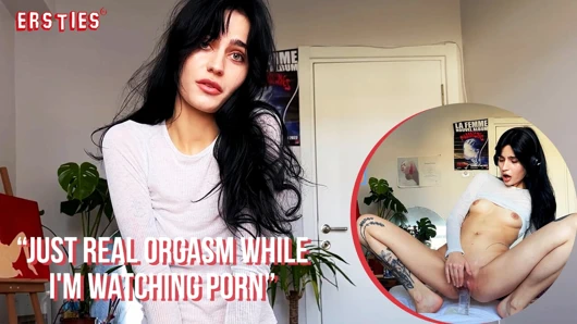 Ersties - Maria J en sevdiği ersties modelini izlerken mastürbasyon yapıyor
