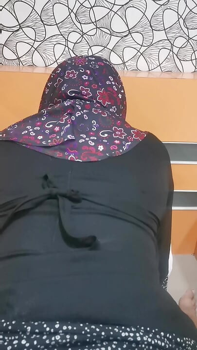 Bir öğretmen ilk kez bir öğrenciye ders veriyor.