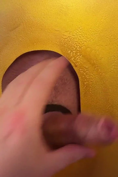 Gold Gloryhole'da - sadece biraz emmek istedim... Sonra sürpriz geldi