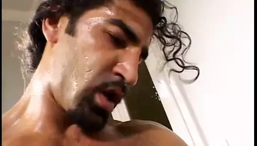 dudes pulluk seksi sarışın içinde vahşi üçlü