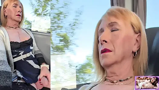 Otobüste trans kadın yarağını çıkarıyor