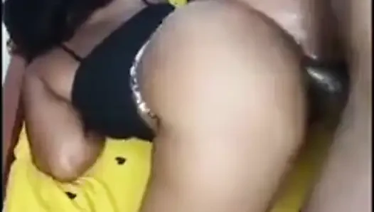 Kız arkadaşım eve erken geldi ve sikişmeye hazırdı!