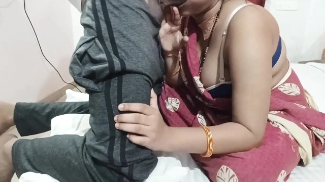 Chod chod madarchod bete ki laudi ko