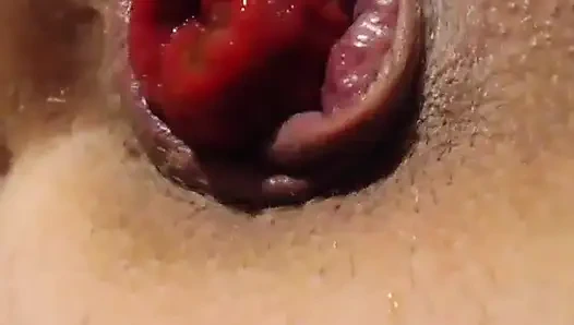 Külotlu çorapla işiyor ve sapık anal oyun