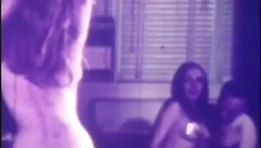 Ateşli üçlü grup dayak