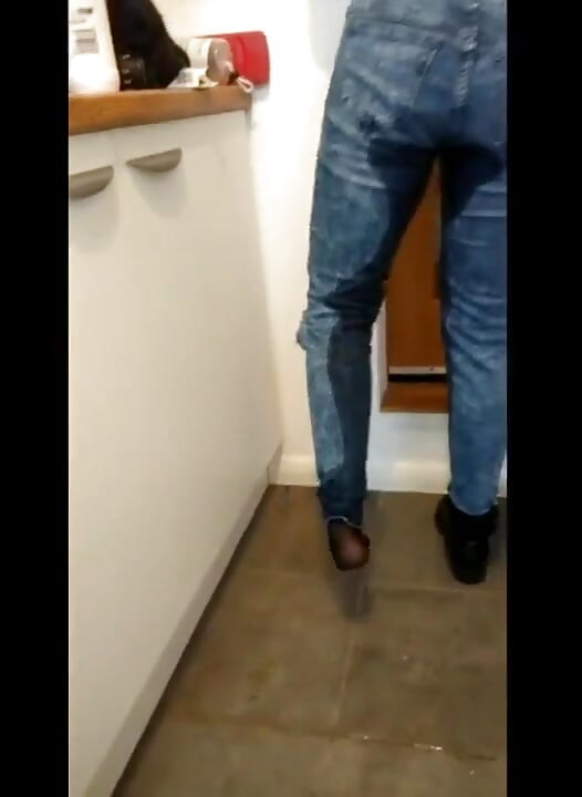 Jeans and pantyhose wetting compilation