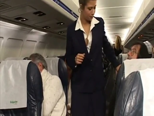 Randy pilot seksi esmeri kokpitte okşuyor
