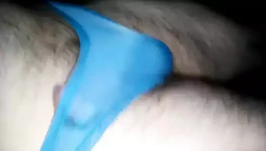 mastürbasyon yapmaya hazırlanıyor