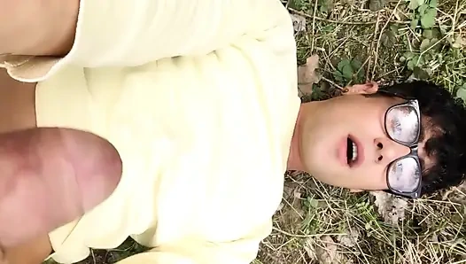 Sikiştikten sonra adamın kullanılmış prezervatifiyle yerde yatıp mastürbasyon yaptım