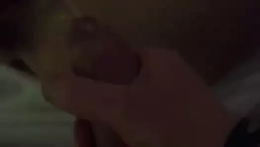 Cum üzerinde ona kedi