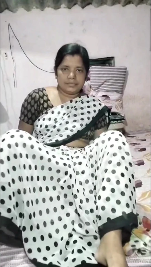 DESI BHABHI ON FIre.