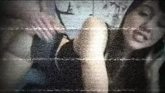 Telefon iyi kızları tetikler