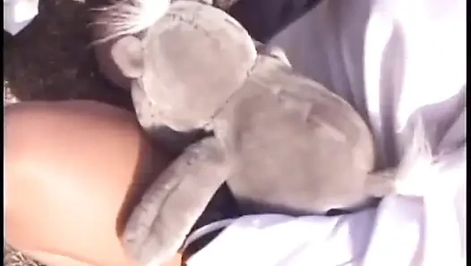 Sarışın genç kız için vahşi ateşli deneyim