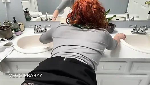 Aldatan iş arkadaşı götünü sikmeni istiyor sanal seks - neredeyse yakalanıyor!