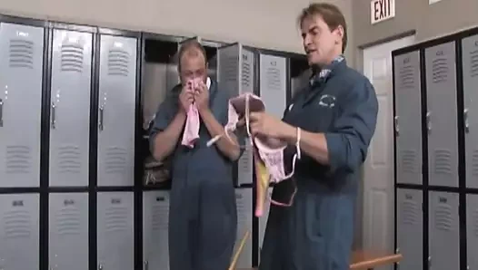 Günahların soyunma odası!!!