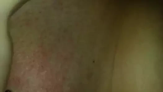 Parmak ve horoz birlikte deldi kedi